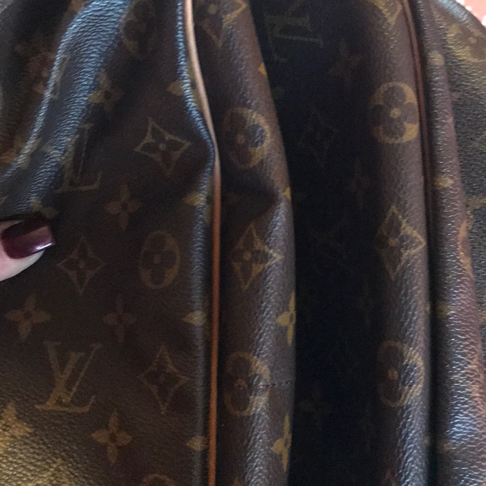 lv - Picture 3 of 6
